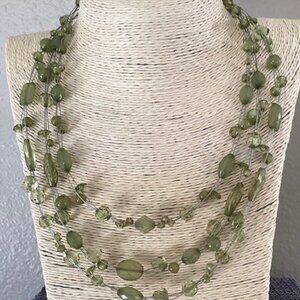 Green Beaded Wire Necklace, Acrylic Beads, (17")